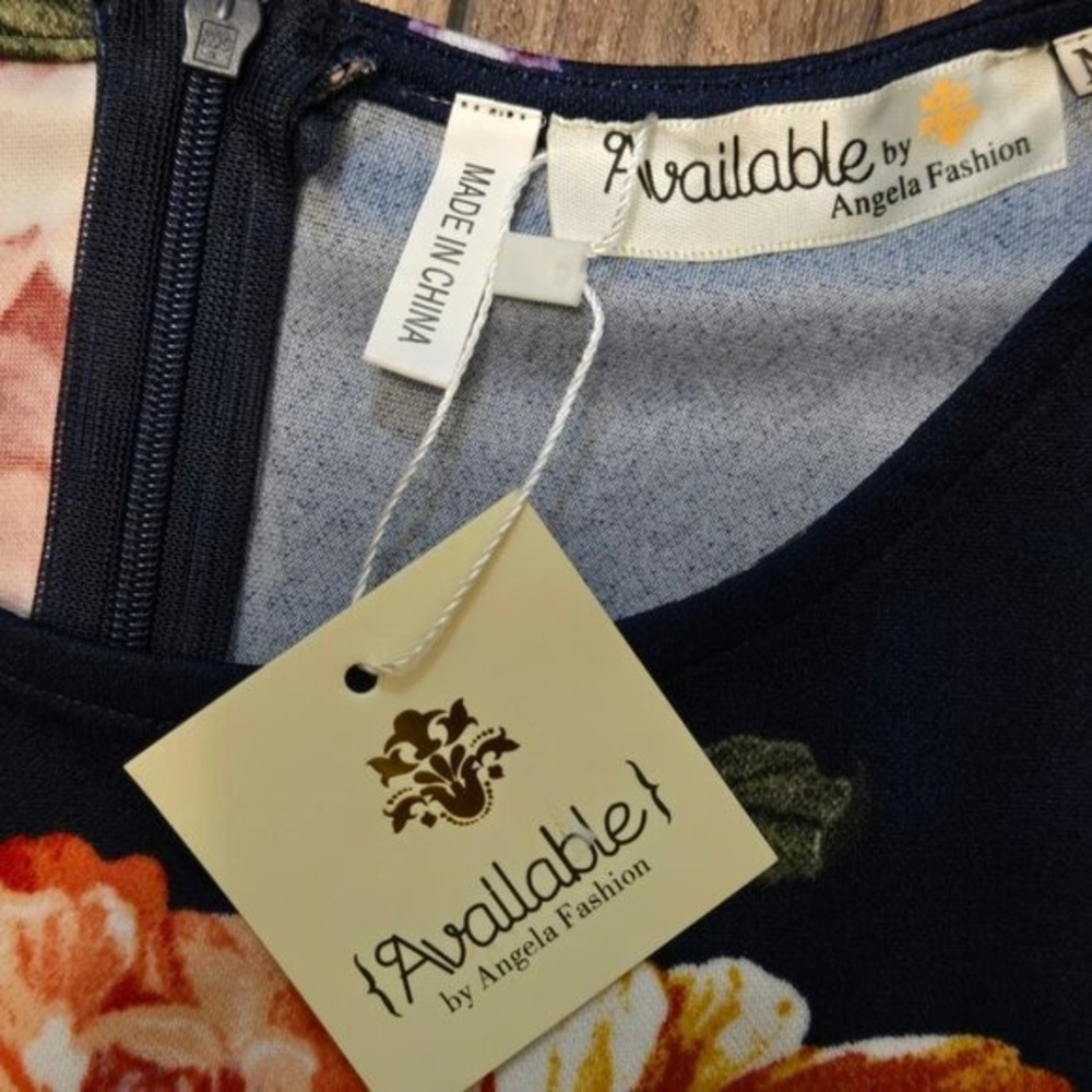 Available by Angela Fashion NWT LS BodyCon Dress Floral Navy Blue‎ Med - Picture 4 of 12